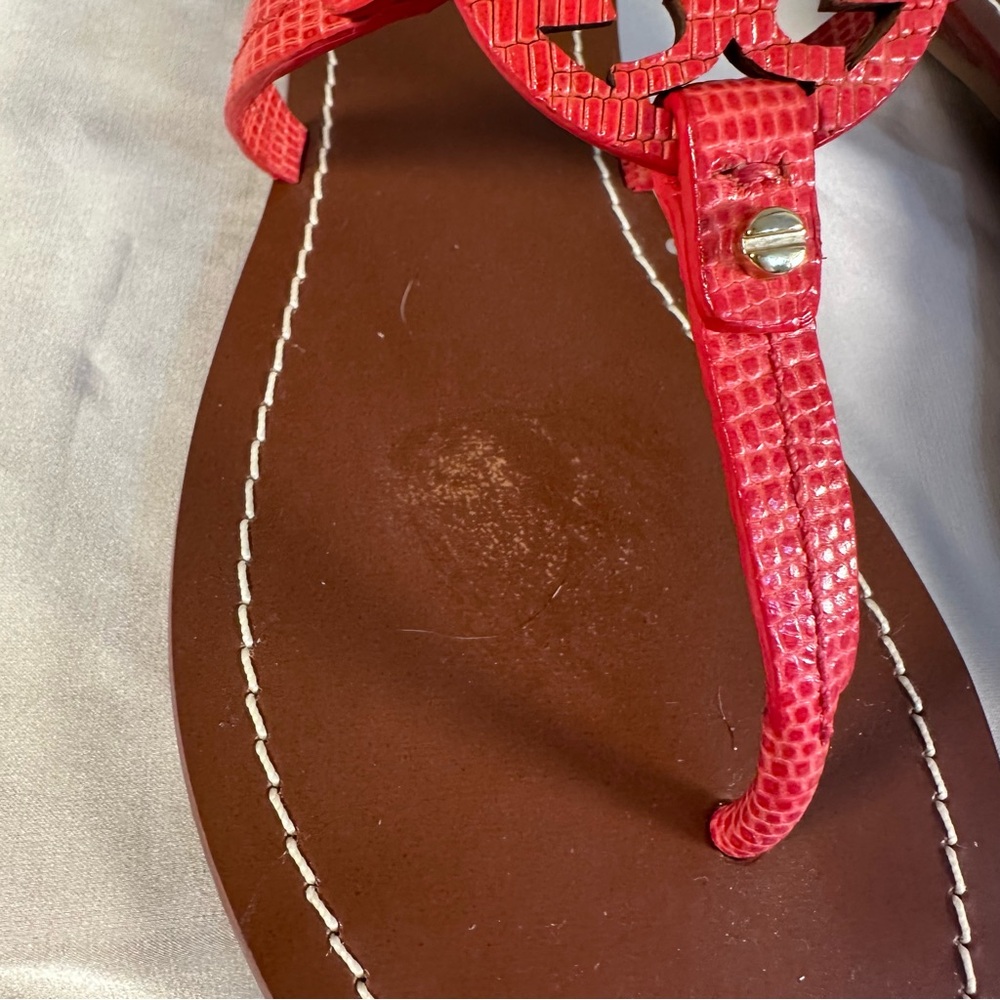 Tory Burch Mini Miller Flat Thong Micro Tejus Print Leather Sandals. Size 8 - Picture 3 of 9